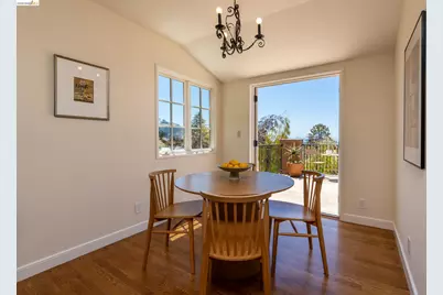 5960 Margarido Dr, Oakland, CA 94618 - Photo 15