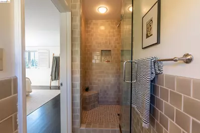 5960 Margarido Dr, Oakland, CA 94618 - Photo 35