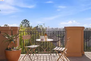 5960 Margarido Dr, Oakland, CA 94618 - Photo 15
