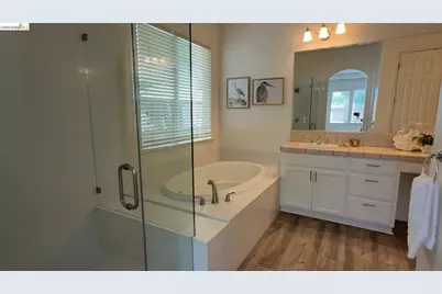 5556 Arcadia Cir, Discovery Bay, CA 94505 - Photo 9