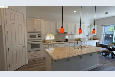 5556 Arcadia Cir, Discovery Bay, CA 94505 - Photo 3