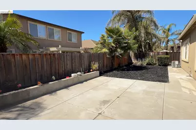 5556 Arcadia Cir, Discovery Bay, CA 94505 - Photo 19