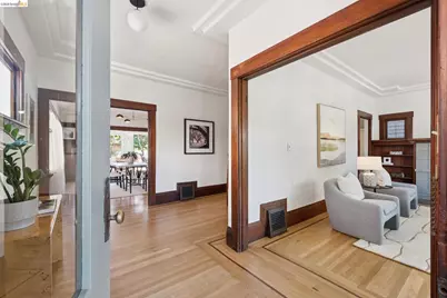 6656 Dana St, Oakland, CA 94608 - Photo 5
