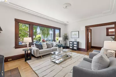 6656 Dana St, Oakland, CA 94608 - Photo 9