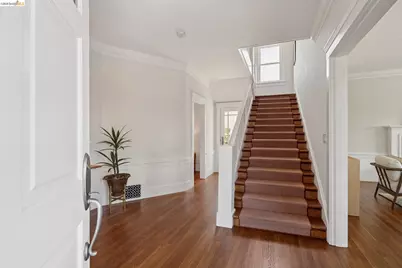1061 Annerley Rd, Piedmont, CA 94610 - Photo 3