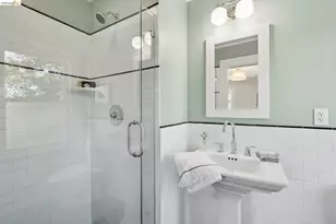 1061 Annerley Rd, Piedmont, CA 94610 - Photo 27