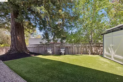 1061 Annerley Rd, Piedmont, CA 94610 - Photo 43