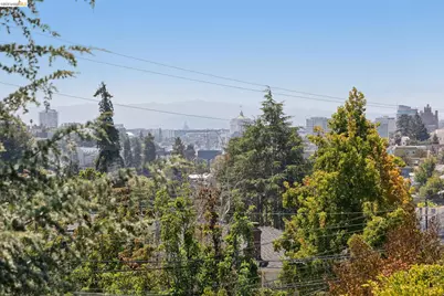 1061 Annerley Rd, Piedmont, CA 94610 - Photo 31