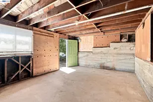 5760 Leona St, Oakland, CA 94605 - Photo 33