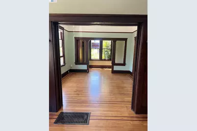 28-30 Yosemite Ave, Oakland, CA 94611 - Photo 13