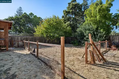 1243 Davis Ave., Concord, CA 94518 - Photo 43