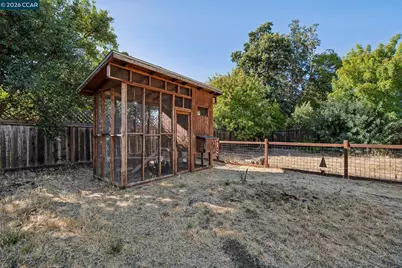 1243 Davis Ave., Concord, CA 94518 - Photo 45