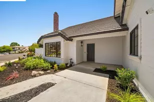 7966 Iglesia Dr, Dublin, CA 94568 - Photo 5
