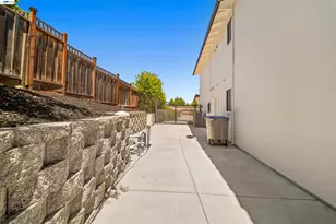 7966 Iglesia Dr, Dublin, CA 94568 - Photo 63