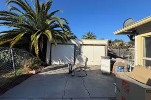 7430 Lockwood St, Oakland, CA 94621 - Photo 39