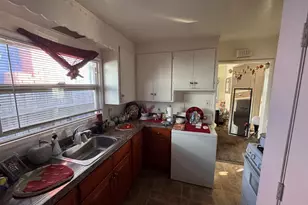 7430 Lockwood St, Oakland, CA 94621 - Photo 9