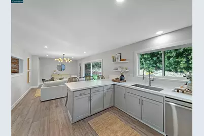8 Cherry Hills Ct, Lafayette, CA 94549 - Photo 7