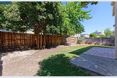 418 Stoneybrook Ln, Vacaville, CA 95687 - Photo 25