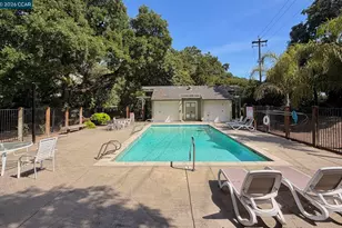 500 Suntree Ln, Pleasant Hill, CA 94523 - Photo 31