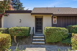 315 Creekview Ct, Vacaville, CA 95688 - Photo 1