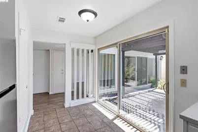 315 Creekview Ct, Vacaville, CA 95688 - Photo 9
