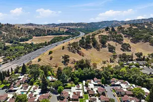 315 Creekview Ct, Vacaville, CA 95688 - Photo 37
