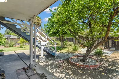 1758 Landana, Concord, CA 94519 - Photo 27