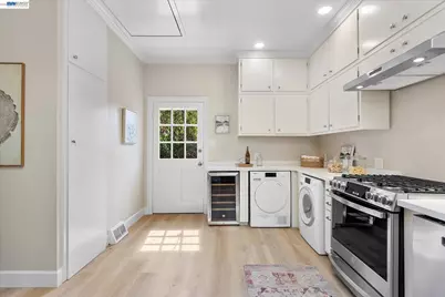 1410 Pearl St., Alameda, CA 94501 - Photo 29