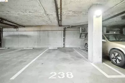 311 Oak St #102, Oakland, CA 94607 - Photo 43