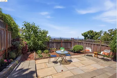 2317 Mira Vista Dr, El Cerrito, CA 94530 - Photo 27