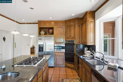 2426 Heritage Oaks Dr, Alamo, CA 94507 - Photo 11
