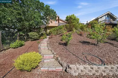 2426 Heritage Oaks Dr, Alamo, CA 94507 - Photo 37