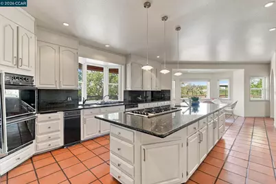 2426 Heritage Oaks Dr, Alamo, CA 94507 - Photo 11
