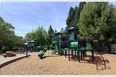 3474 Smoketree Commons Dr #D, Pleasanton, CA 94566 - Photo 31