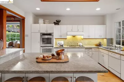 661 Woodmont Ave, Berkeley, CA 94708 - Photo 19