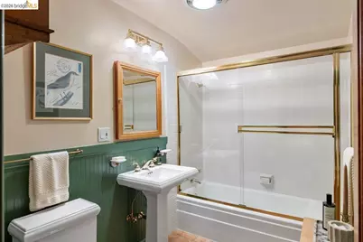 661 Woodmont Ave, Berkeley, CA 94708 - Photo 43