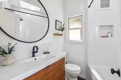 30 Southwood Ct, Oakland, CA 94611 - Photo 23