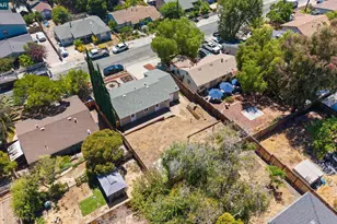2437 Hemlock Ave, Concord, CA 94520 - Photo 31