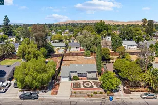 2437 Hemlock Ave, Concord, CA 94520 - Photo 25