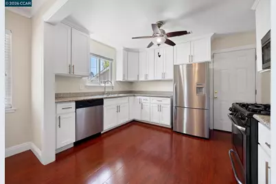 2437 Hemlock Avenue, Concord, CA 94520 - Photo 15