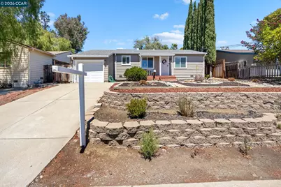 2437 Hemlock Avenue, Concord, CA 94520 - Photo 3