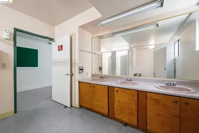 2505 Telegraph Ave, Oakland, CA 94612 - Photo 27