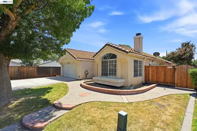 1520 Deer Run Ln, Tracy, CA 95376 - Photo 3