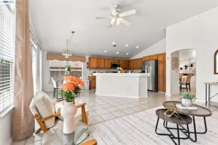 1520 Deer Run Ln, Tracy, CA 95376 - Photo 11