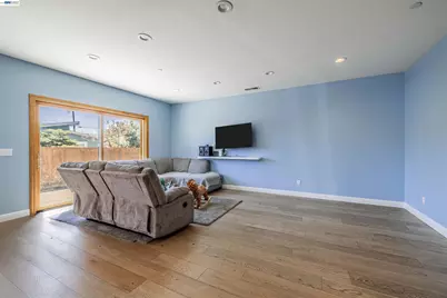 2520 Garvin Ave, Richmond, CA 94804 - Photo 9