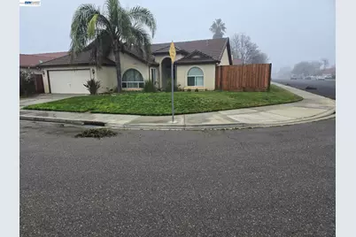 2140 Denali Park Ct, Newman, CA 95360 - Photo 1