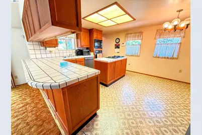 2241 Avenue 135th, San Leandro, CA 94577 - Photo 11