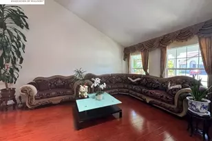 24354 Chandler Rd, Hayward, CA 94545 - Photo 3