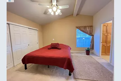 1370 Buckingham Way, Hayward, CA 94544 - Photo 23