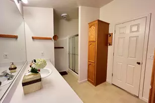 1370 Buckingham Way, Hayward, CA 94544 - Photo 19